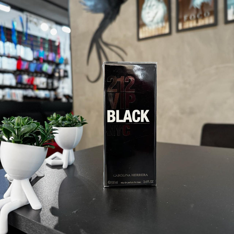 Perfume Carolina Herrera 212 Vip Black masculino EDP 100ML